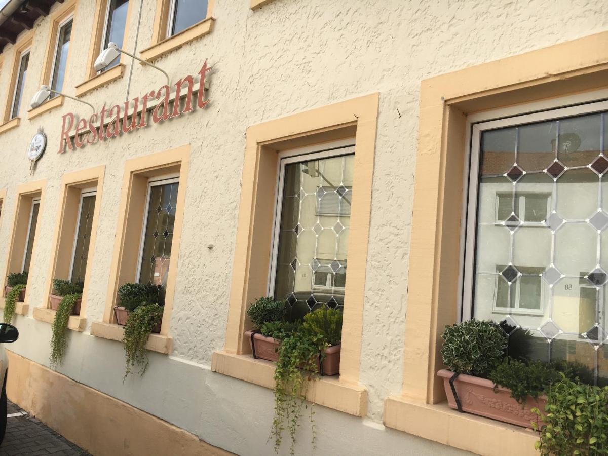 Hotel Ebnet Mutterstadt Ngoại thất bức ảnh